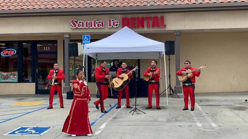 Santa Fe Dental Vista's Fiestas Patrias event photo 07