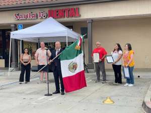 Santa Fe Dental Vista's Fiestas Patrias event photo 08